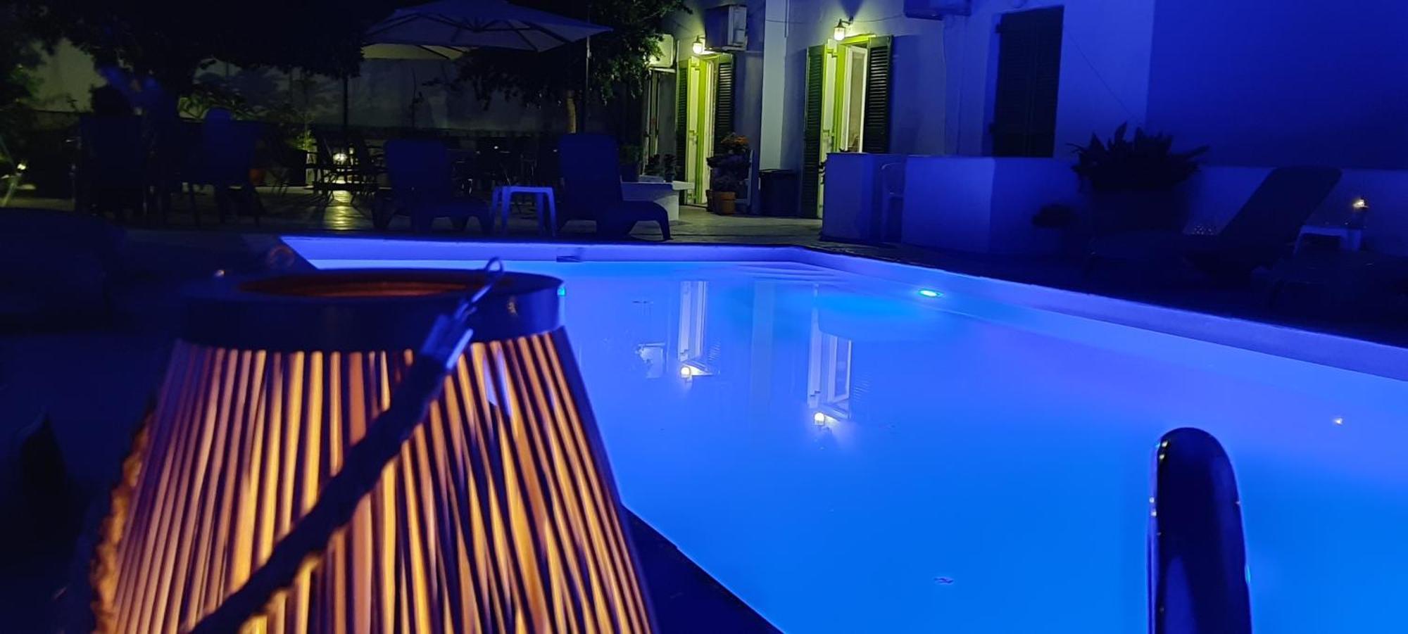 Frangiscos Hostel ปาริเกีย ภายนอก รูปภาพ